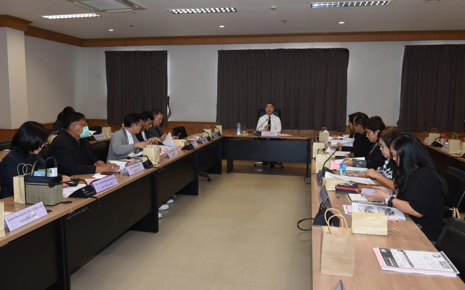 ประชุมคณะกรรมการร่วมภาครัฐและเอกชนเพื่อแก้ไขปัญหาทางเศรษฐกิจจังหวัดราชบุรี ครั้งที่ ๑/๒๕๖๙