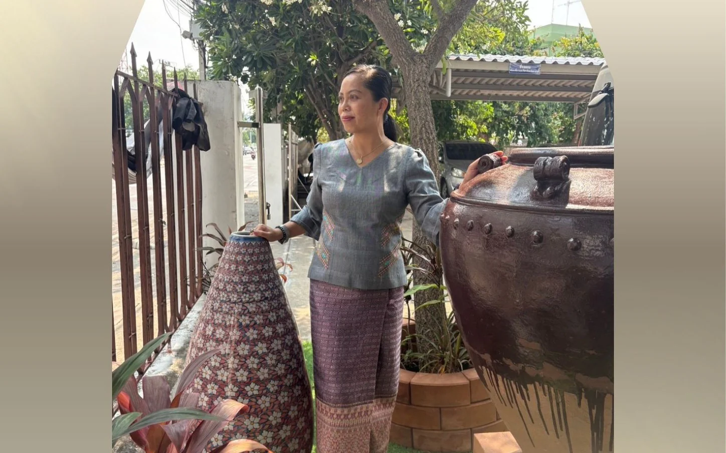ท่องเที่ยวและกีฬาจังหวัดราชบุรี ร่วมรณรงค์กิจกรรมใส่ผ้าไทย เพื่ออนุรักษ์ สืบสานผ้าลายไทย